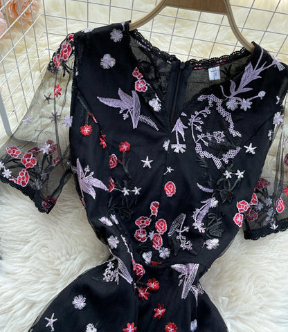 VAKKV Black A Line Lace Short Dress Fashion Dress P299